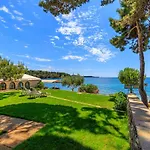 Al Mare Apartments